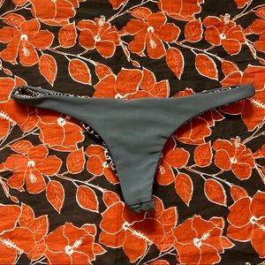 Acacia Swimwear Axel bottoms in Gray size Small